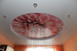 Многоуровневый натяжной потолок с фотопечатью